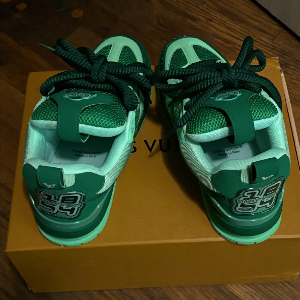 LOUIS VUITTON LV SKATE SNEAKER GREEN SIZE 41